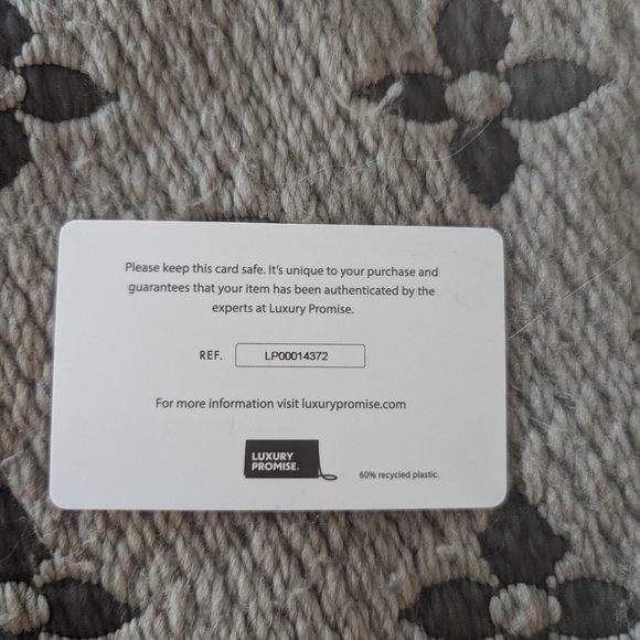 Louis Vuitton taupe/grey logo wool scarf - Picture 5 of 5